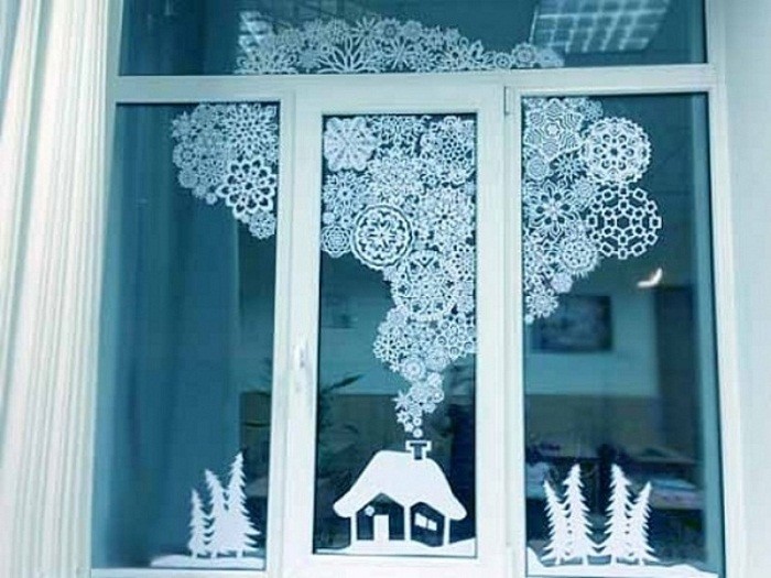 Идеи для украшения окна на Новый год